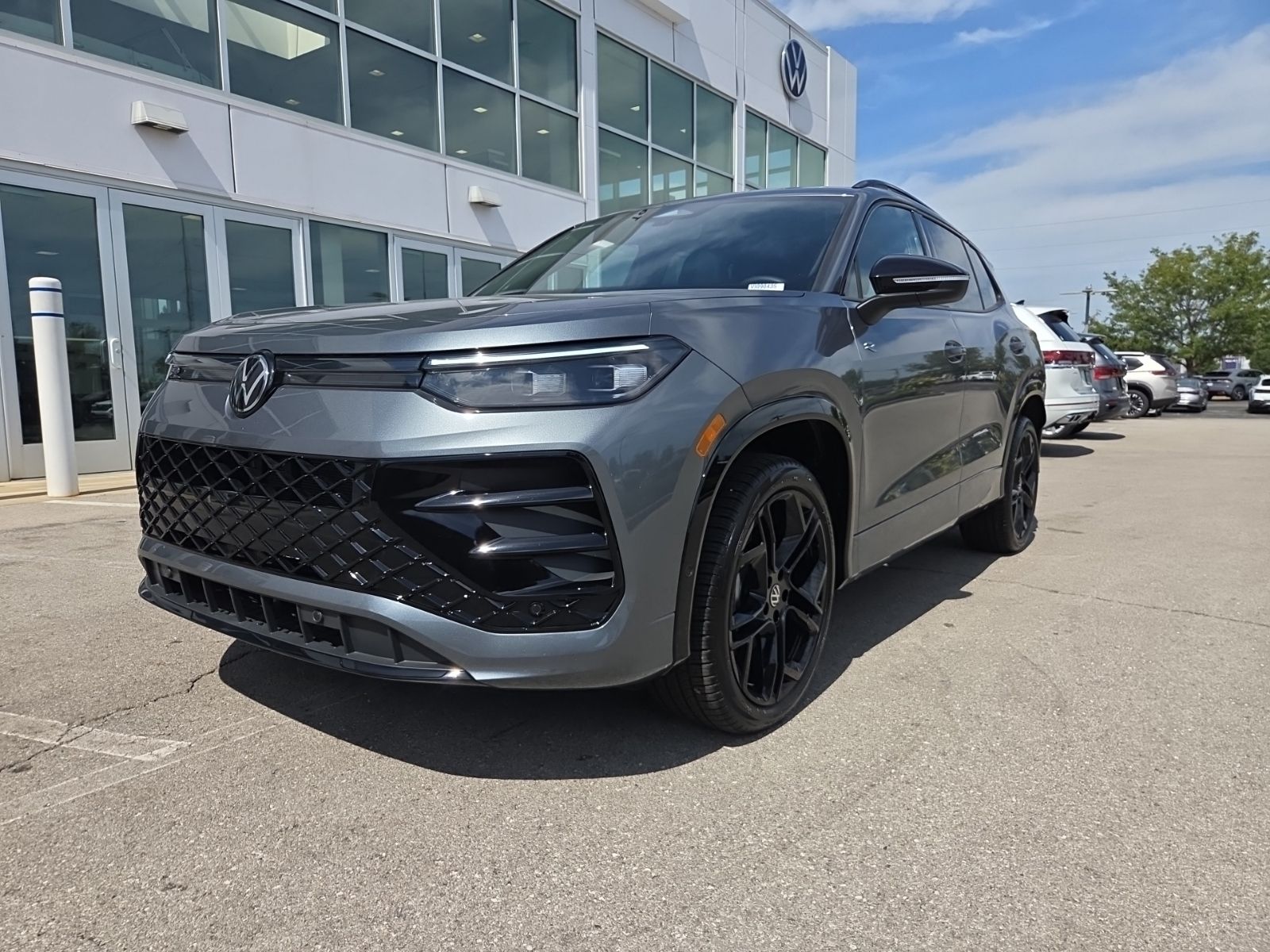 2026 Volkswagen Tiguan SE R-LINE BLACK - Photo 12