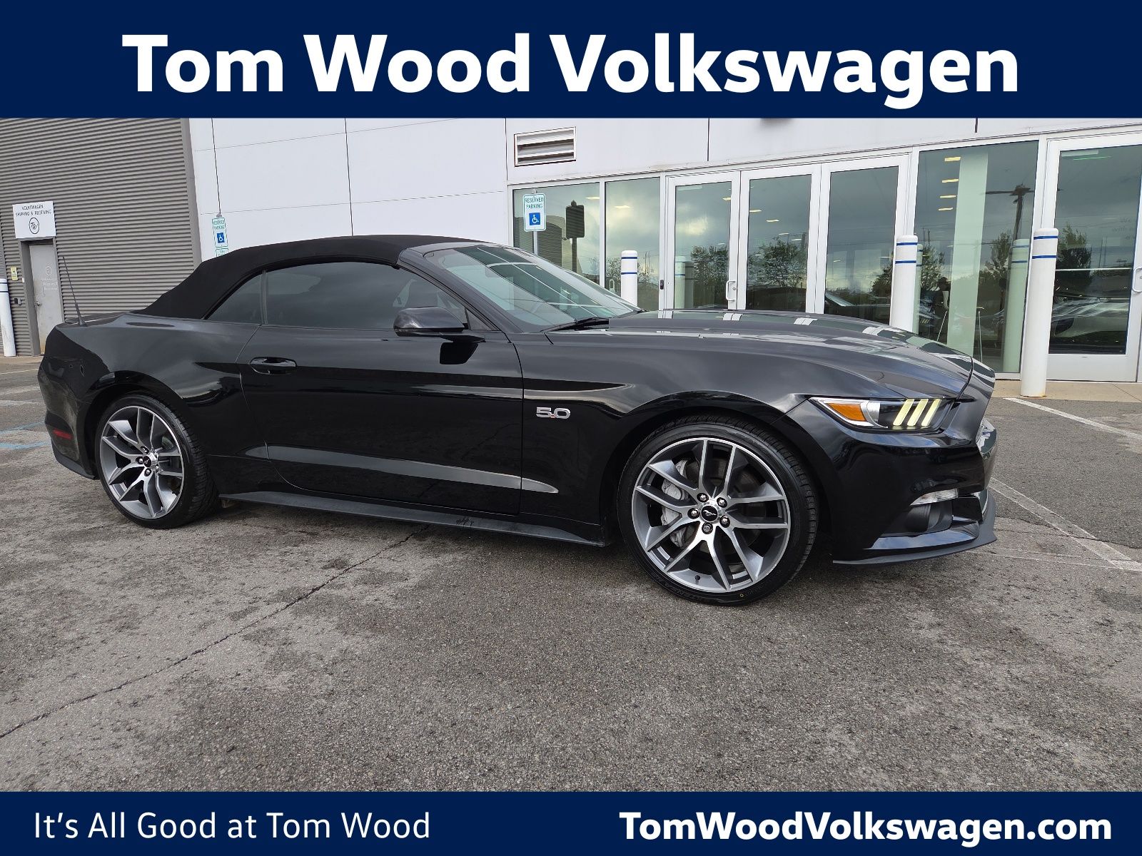 2017 Ford Mustang GT Convertible Premium's photo