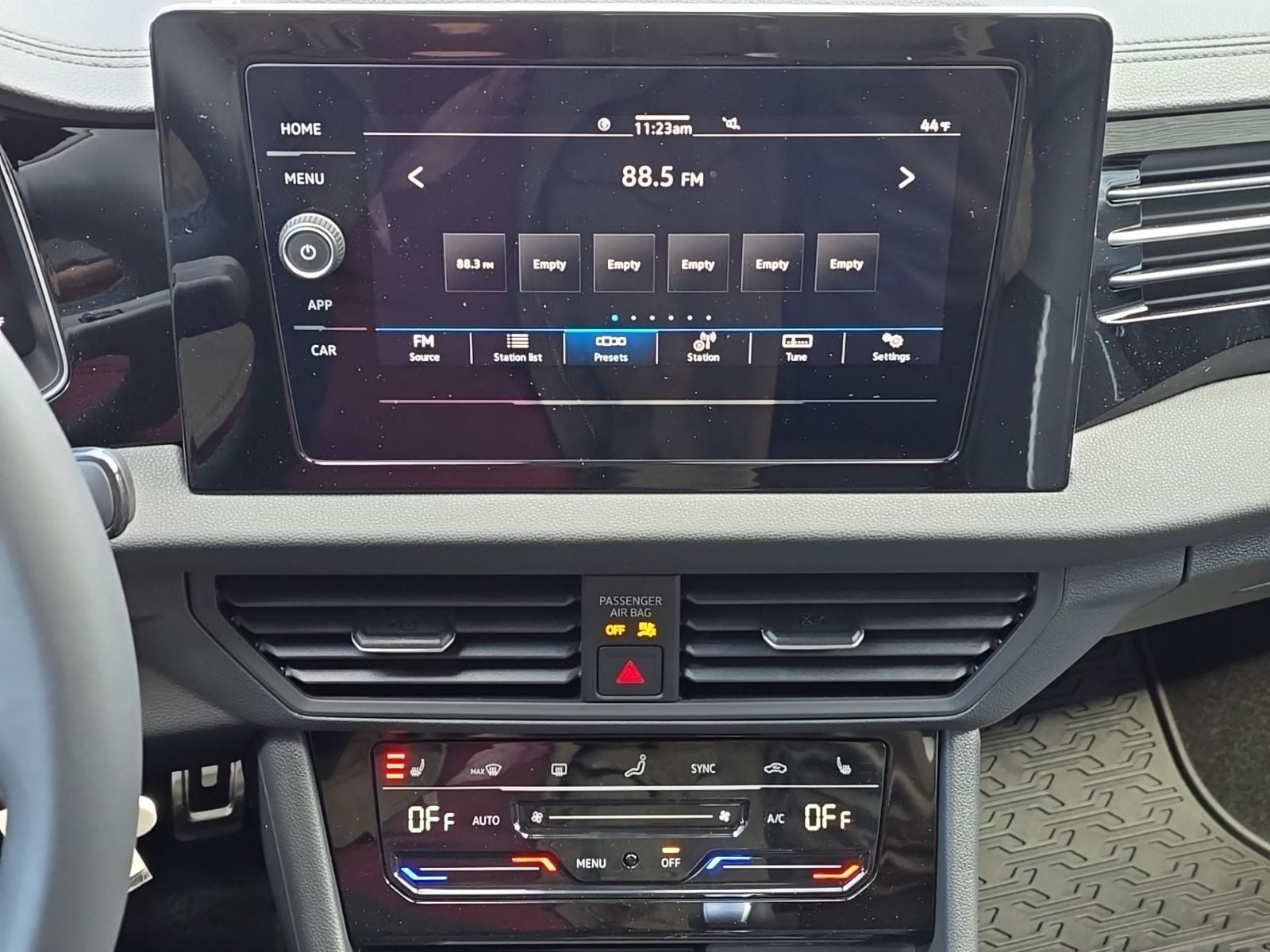 2026 Volkswagen Jetta Sport - Photo 26