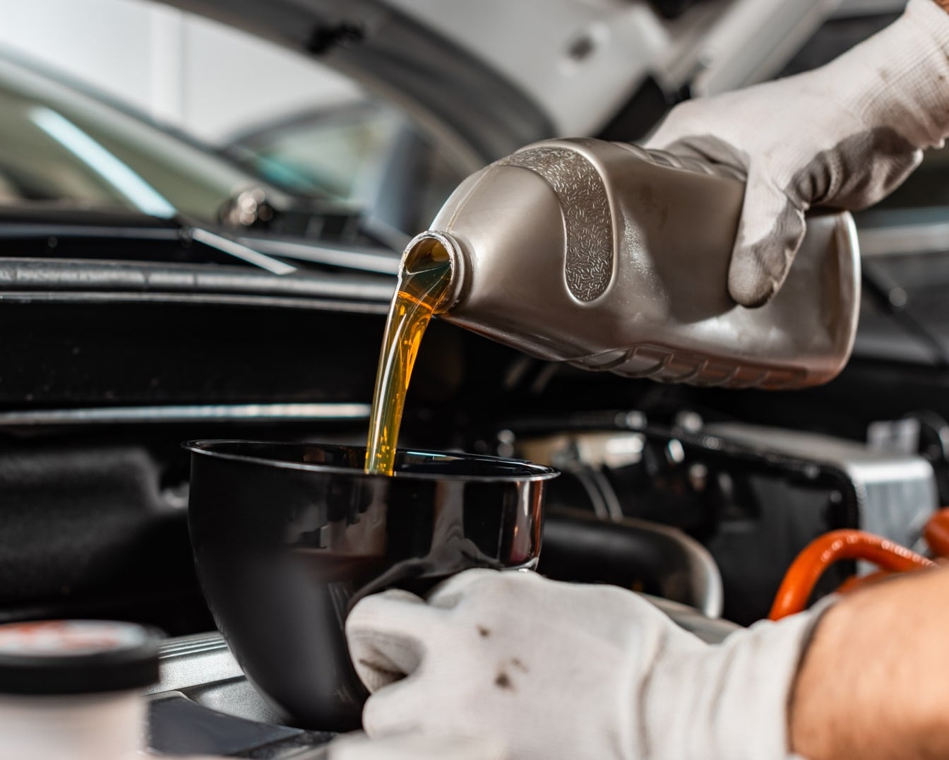 VW Service Department and Oil Change Center