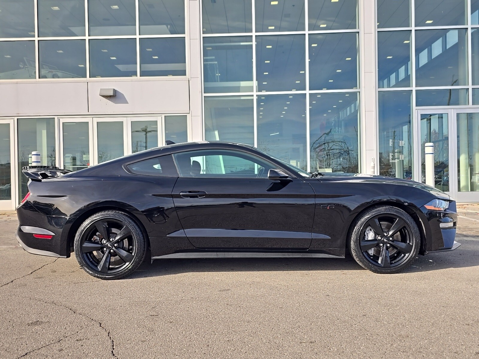 2021 Ford Mustang GT photo 2