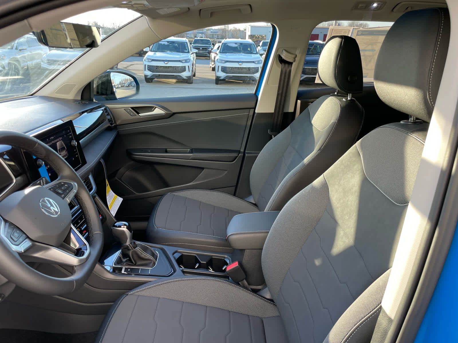 2026 Volkswagen Taos SE Black - Photo 16