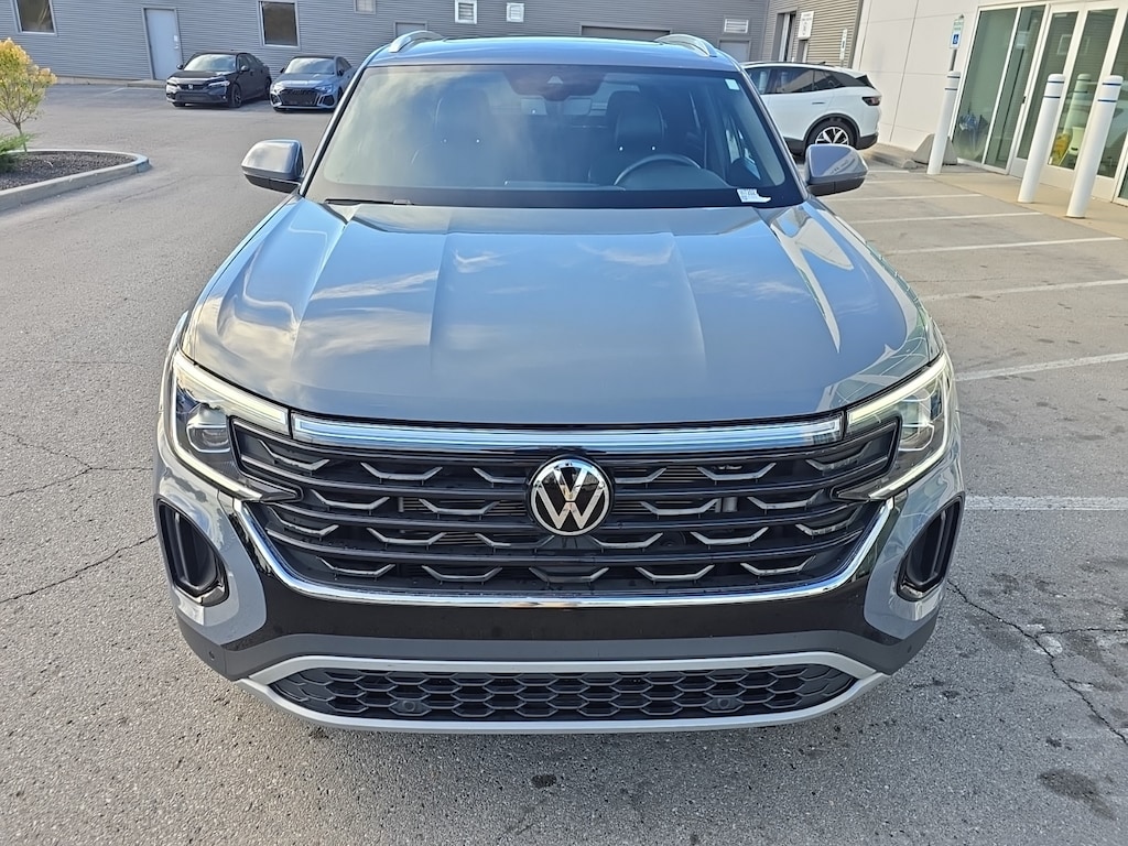 Certified 2024 Volkswagen Atlas Cross Sport 2.0T SE w/Technology SUV