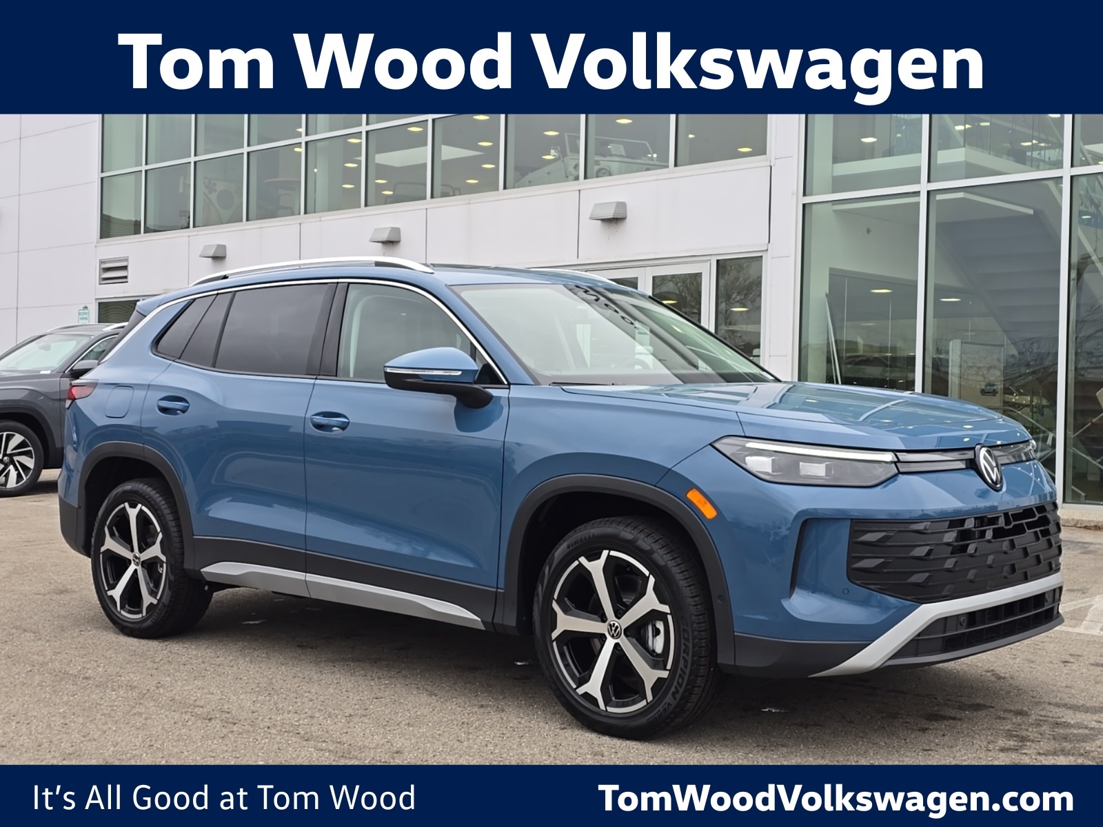 2026 Volkswagen Tiguan SE's photo