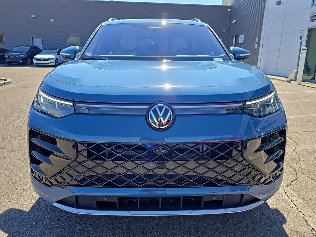 New 2026 Volkswagen Tiguan 2.0T SEL R-Line Turbo SUV