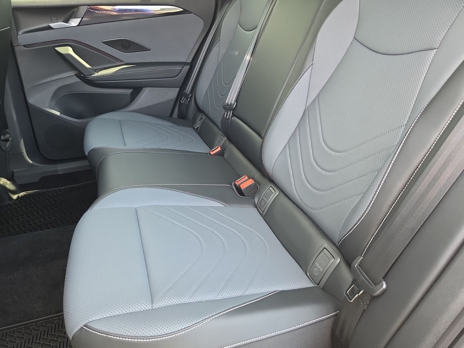2026 Volkswagen Tiguan SE R-LINE BLACK - Photo 22
