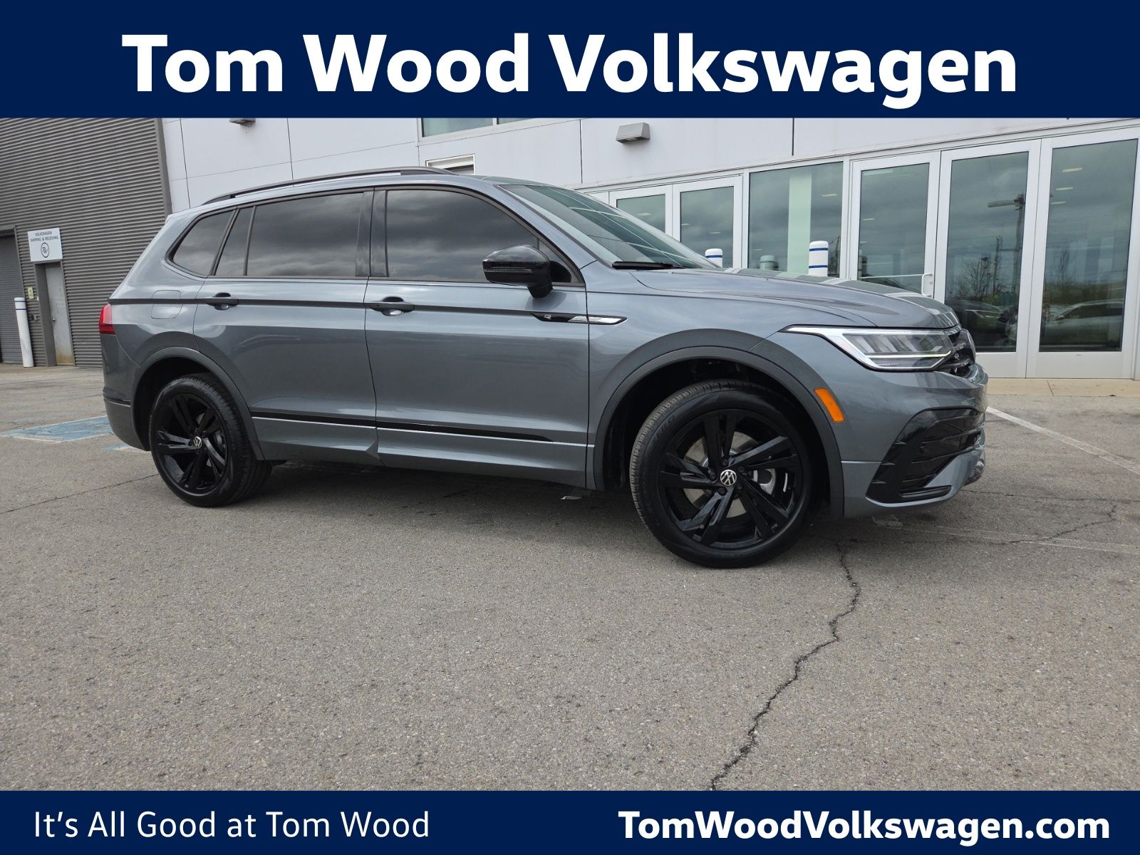 2024 Volkswagen Tiguan SE R-LINE BLACK