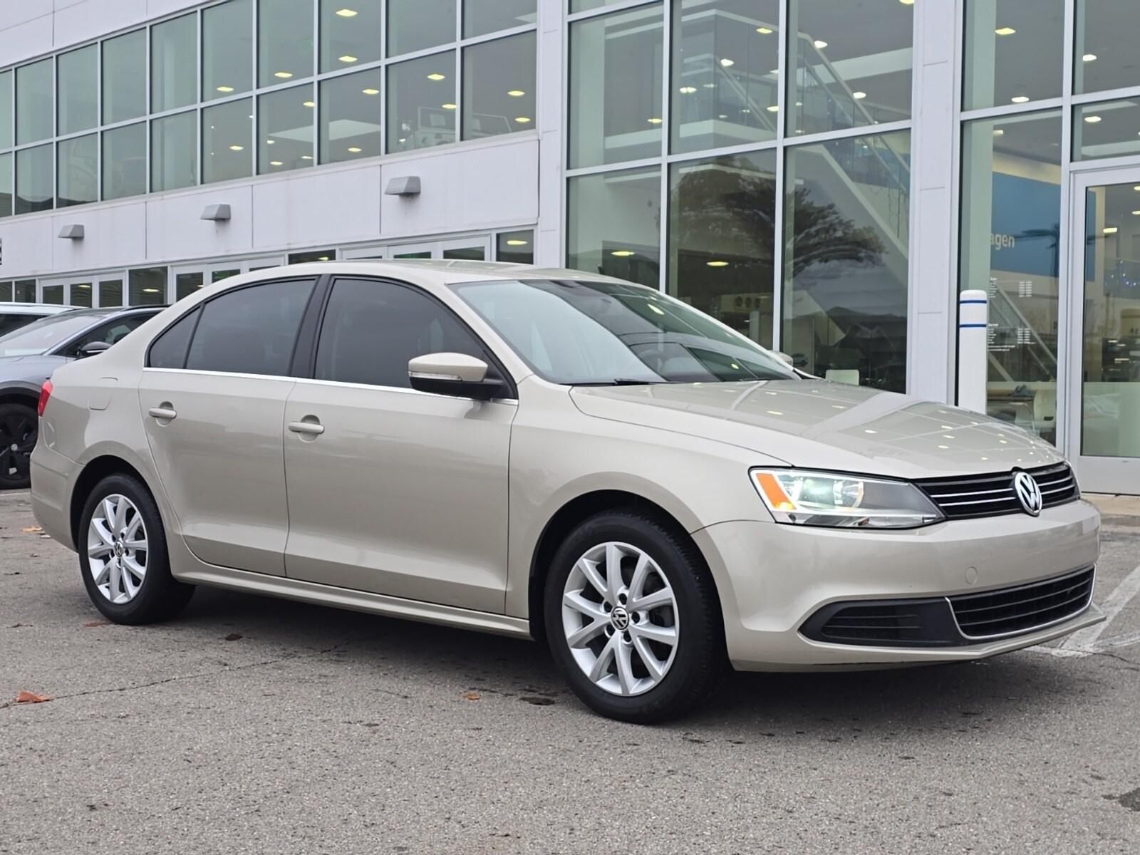 2014 Volkswagen Jetta 1.8T SE photo 3