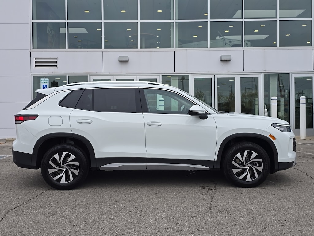 New 2026 Volkswagen Tiguan 2.0T S SUV