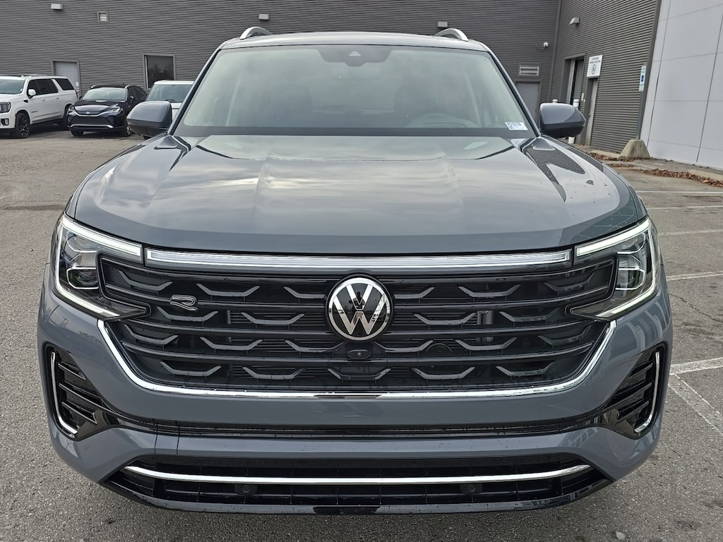 New 2026 Volkswagen Atlas 2.0T SEL Premium R-Line SUV