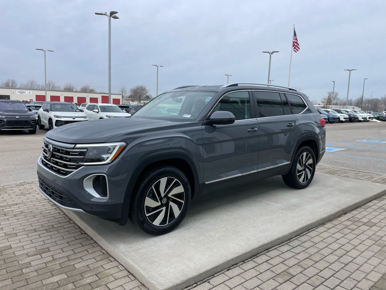 2026 Volkswagen Atlas SEL - Photo 7