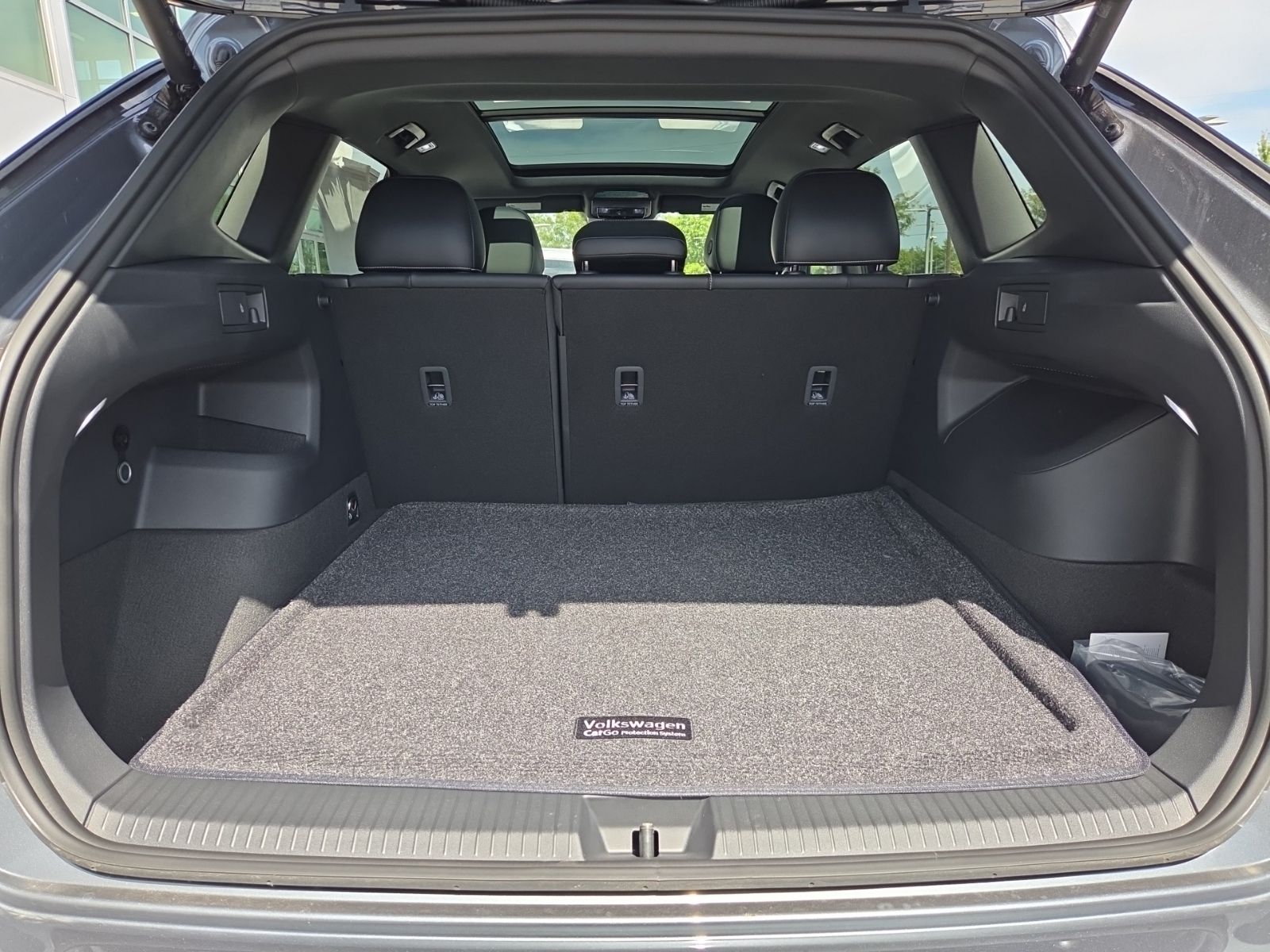2026 Volkswagen Tiguan SE R-LINE BLACK - Photo 8