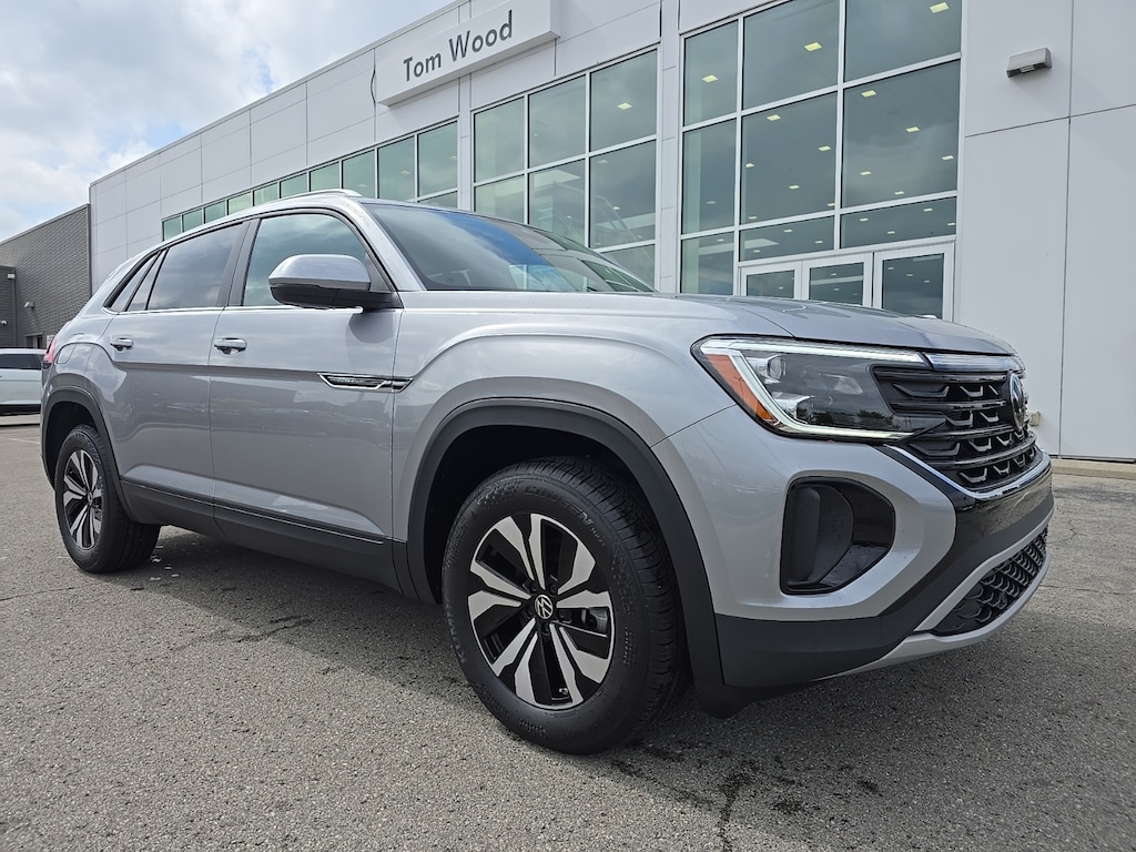 New 2026 Volkswagen Atlas Cross Sport 2.0T SE SUV
