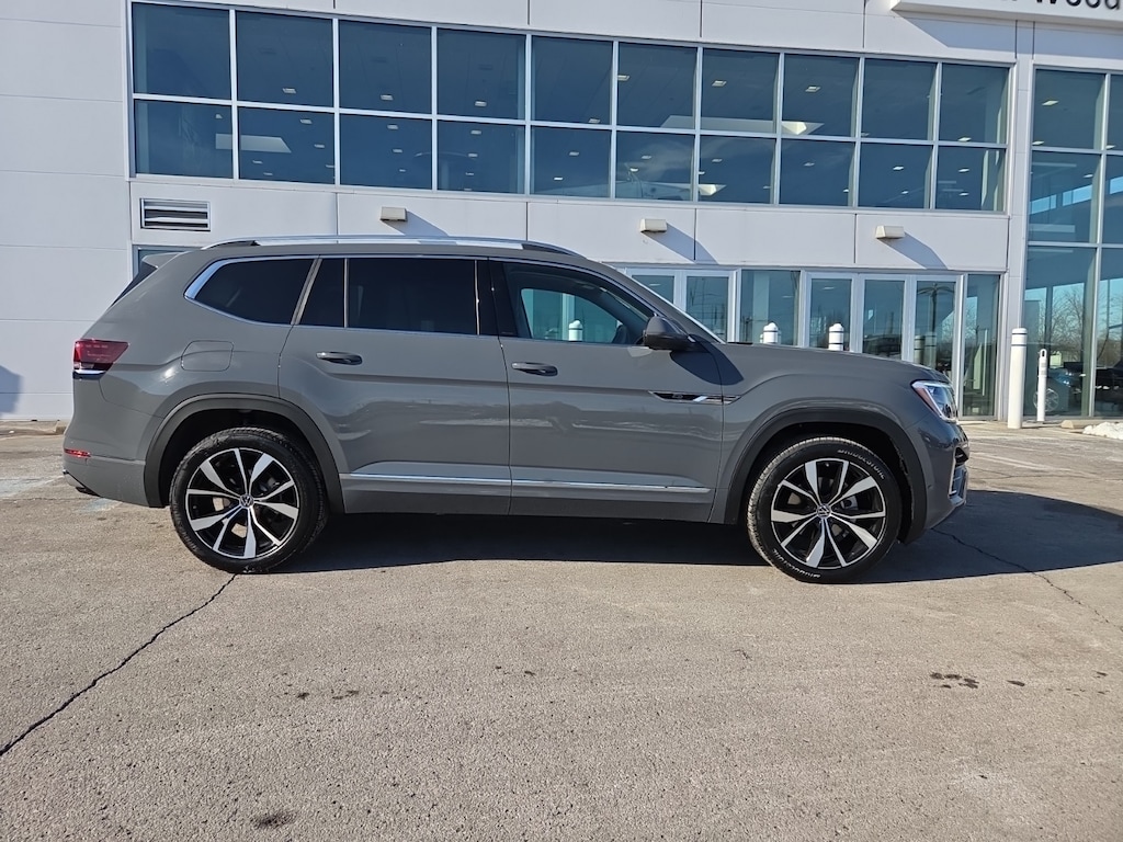 New 2026 Volkswagen Atlas 2.0T SEL Premium R-Line SUV