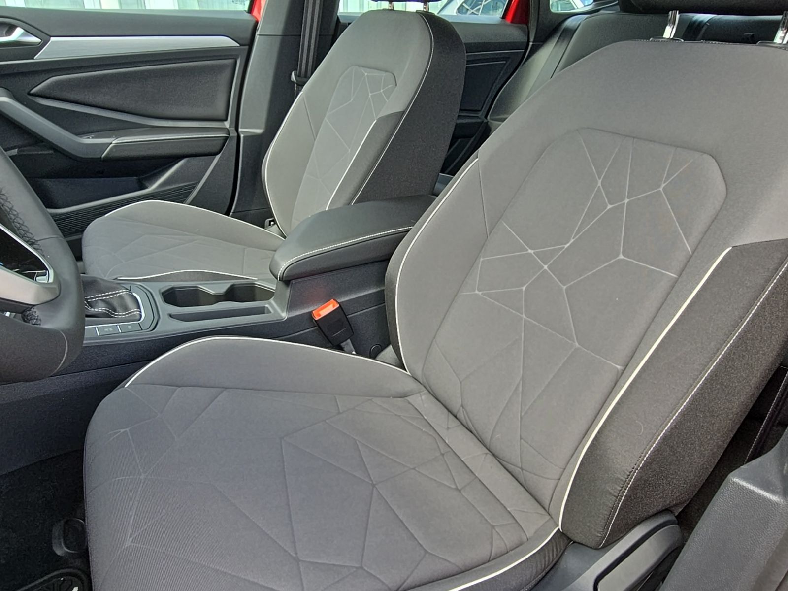 2026 Volkswagen Jetta Sport - Photo 15