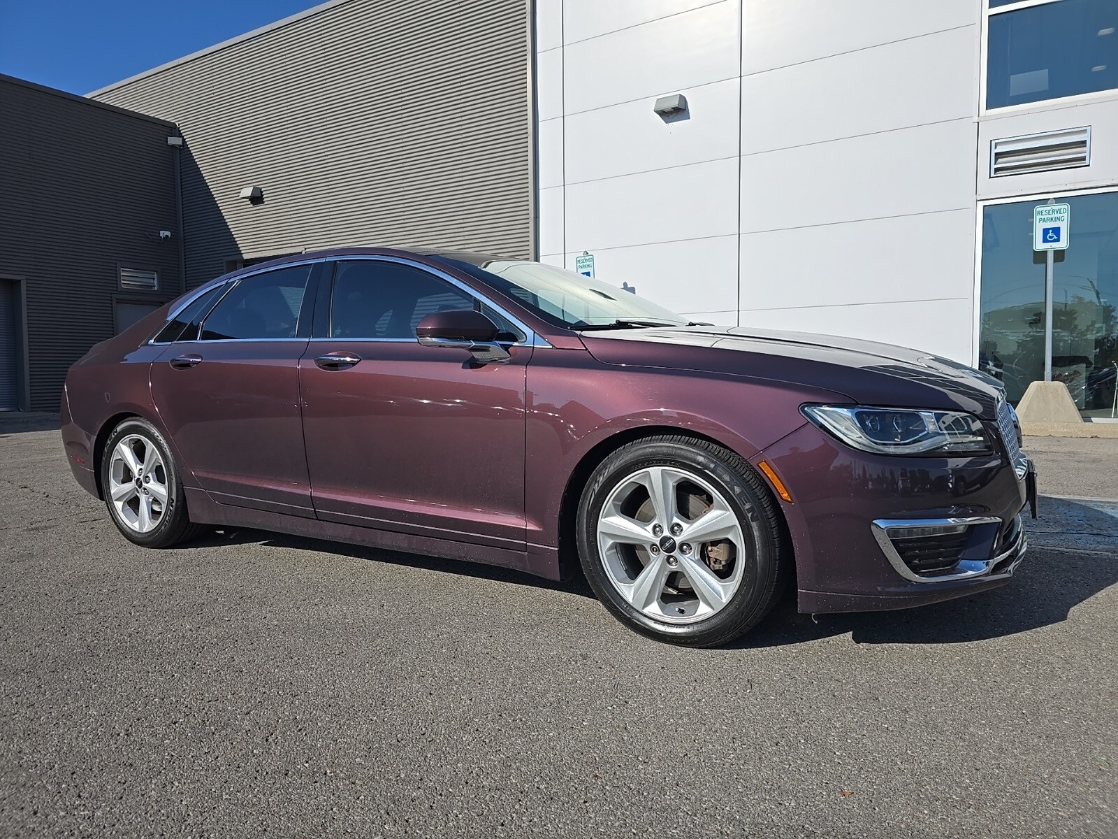 2017 Lincoln MKZ Black Label photo 3