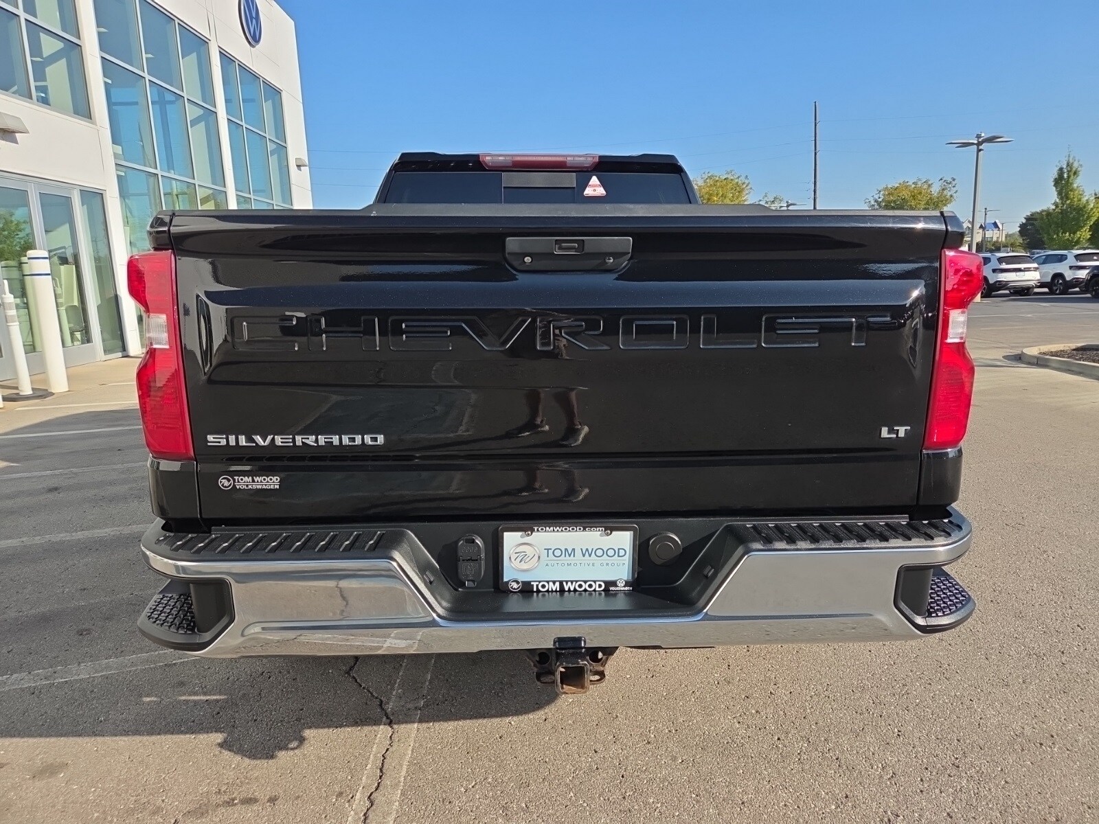 2019 Chevrolet Silverado 1500 LT photo 2