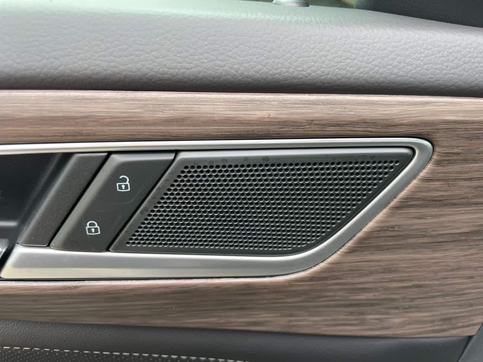 2026 Volkswagen Atlas SEL - Photo 17
