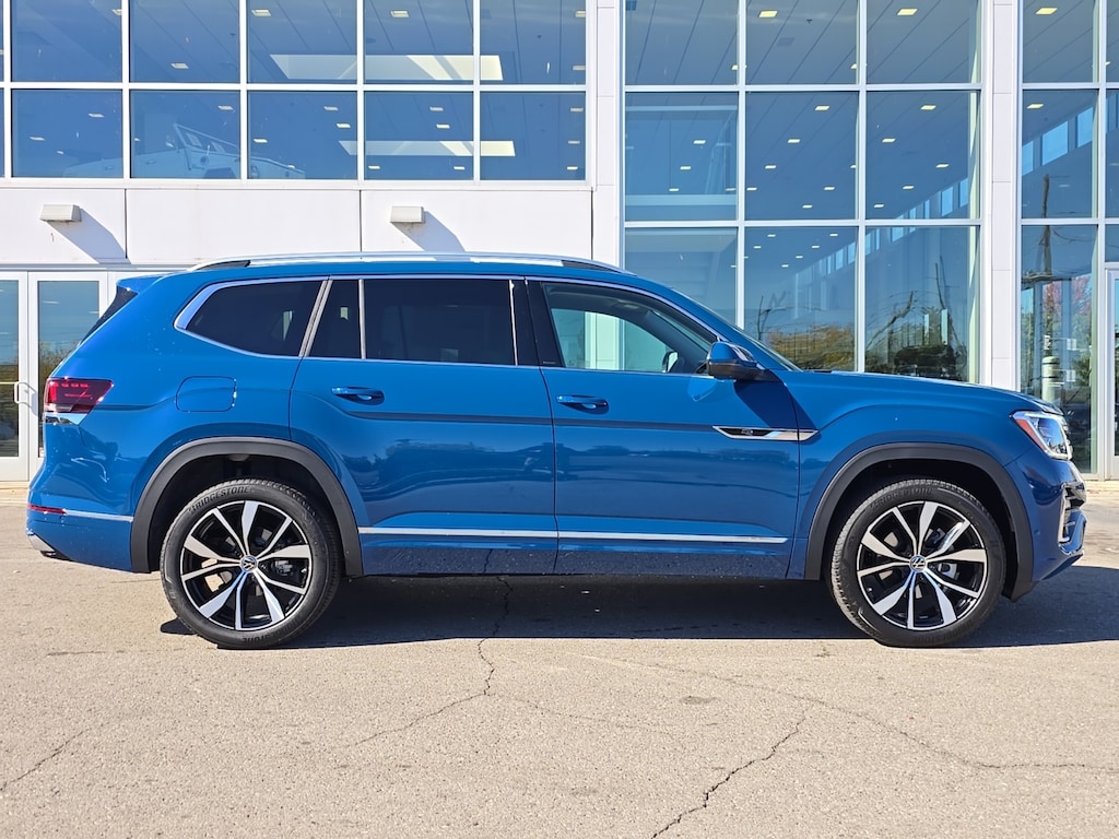 New 2026 Volkswagen Atlas 2.0T SEL Premium R-Line SUV