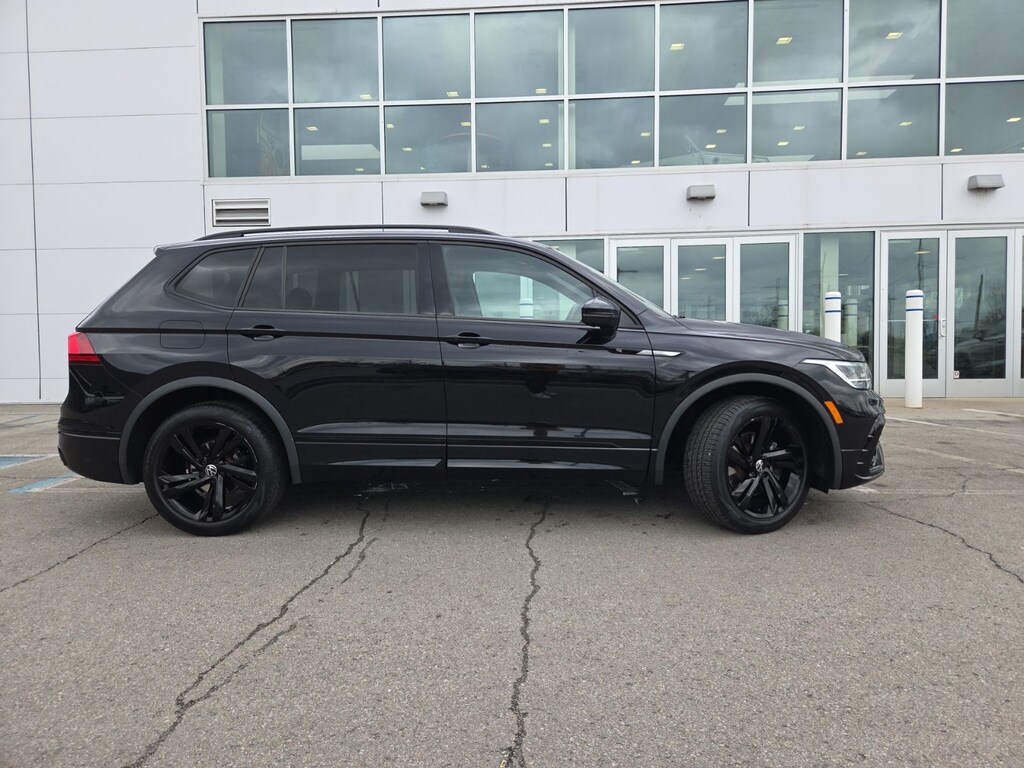 Certified 2023 Volkswagen Tiguan 2.0T SE R-Line Black SUV