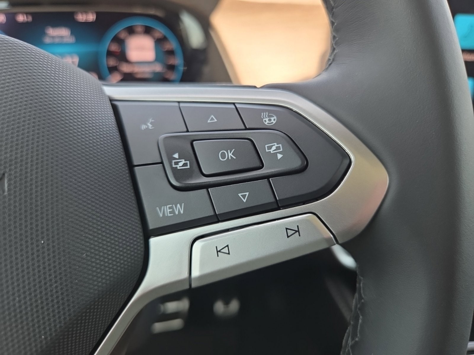 2026 Volkswagen Atlas SEL Premium R-Line - Photo 31