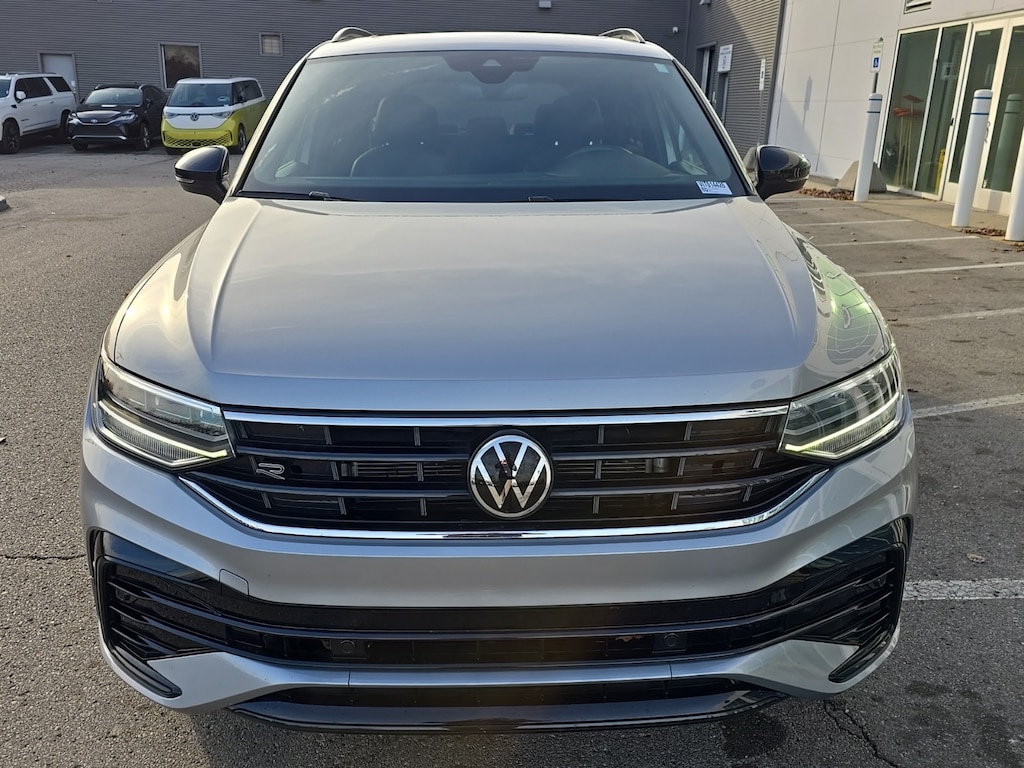 Certified 2023 Volkswagen Tiguan 2.0T SE R-Line Black SUV