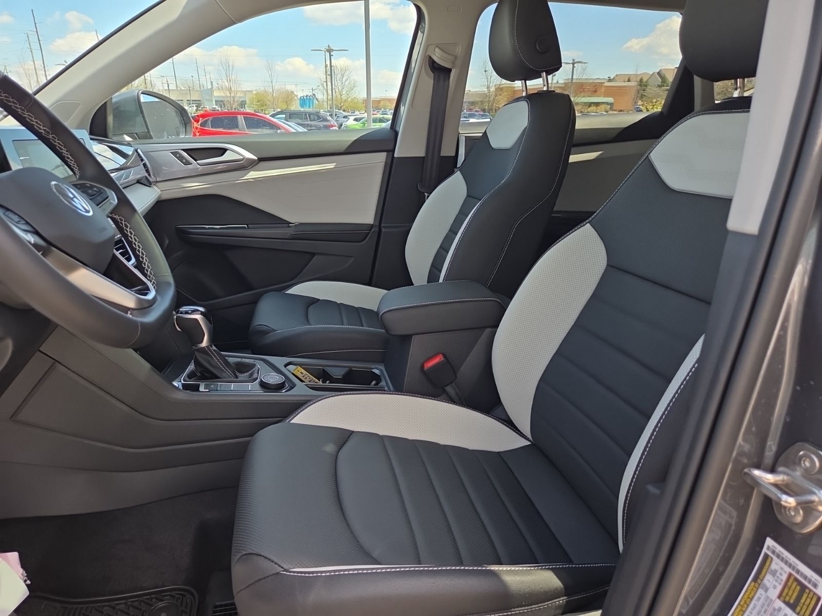 2026 Volkswagen Taos SEL - Photo 16