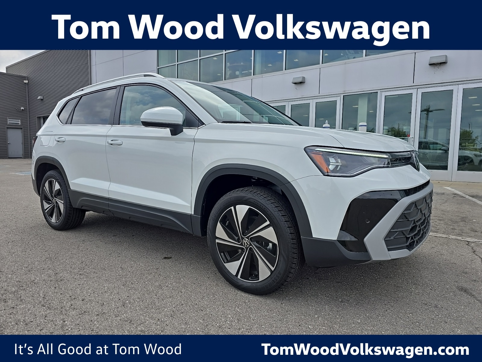 2025 Volkswagen Taos SE's photo