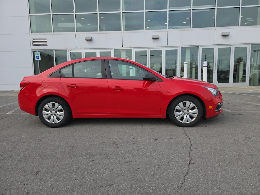 Used 2015 Chevrolet Cruze LS Sedan