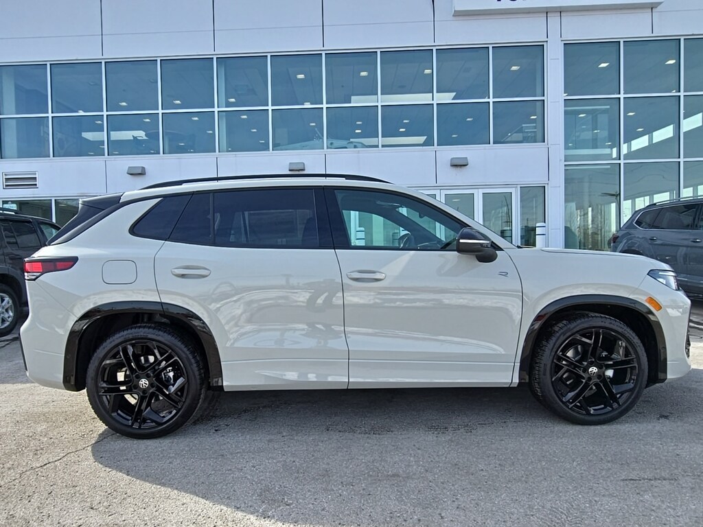 New 2026 Volkswagen Tiguan 2.0T SE R-Line Black SUV