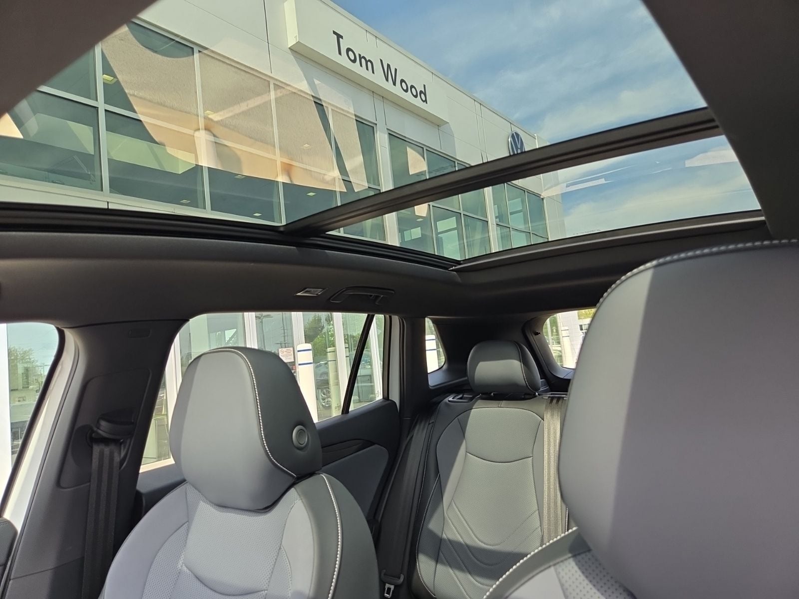 2026 Volkswagen Tiguan SE R-LINE BLACK - Photo 18