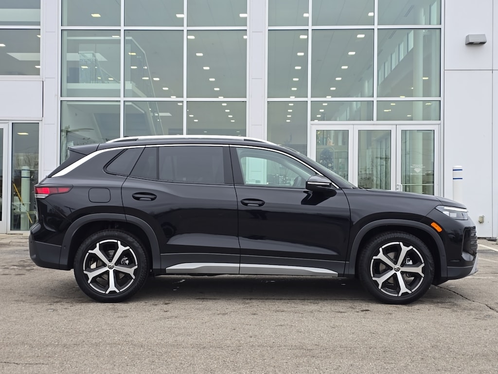 New 2026 Volkswagen Tiguan 2.0T SE SUV