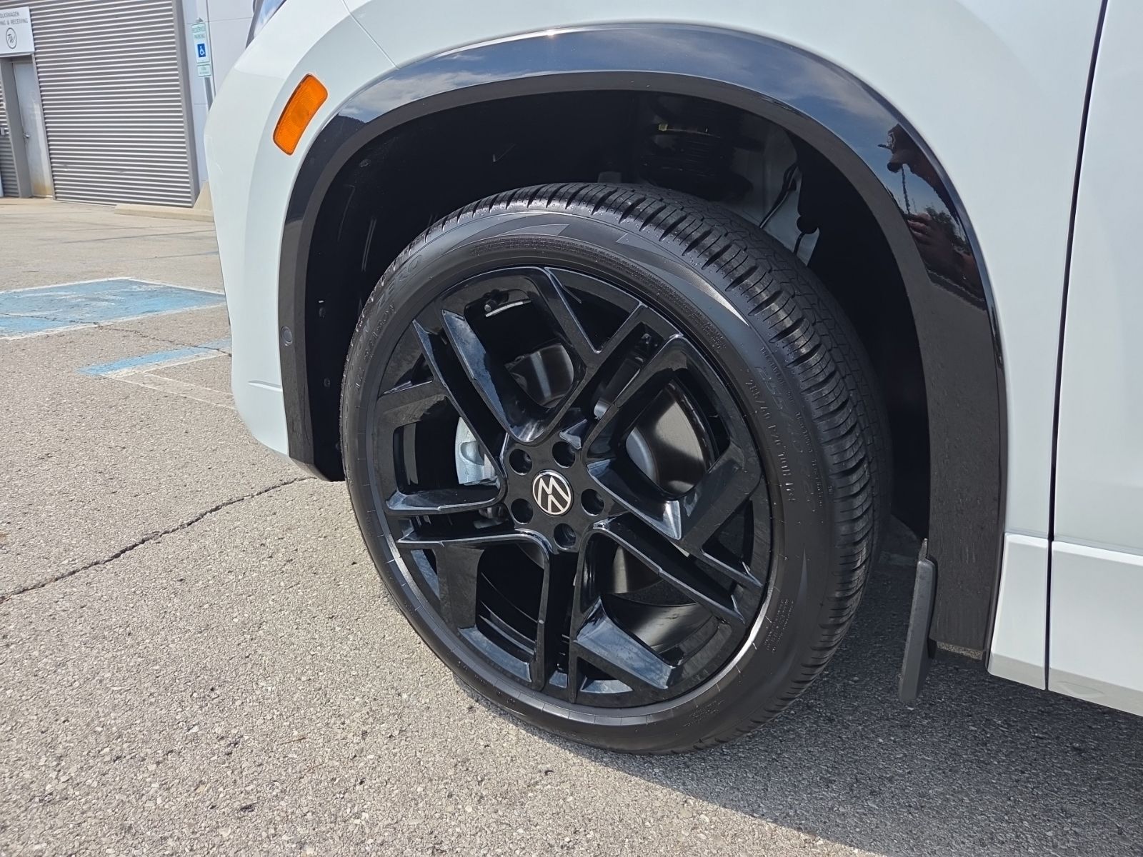 2026 Volkswagen Tiguan SE R-LINE BLACK - Photo 17