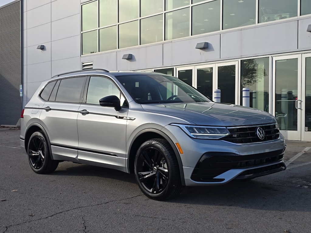Certified 2023 Volkswagen Tiguan 2.0T SE R-Line Black SUV