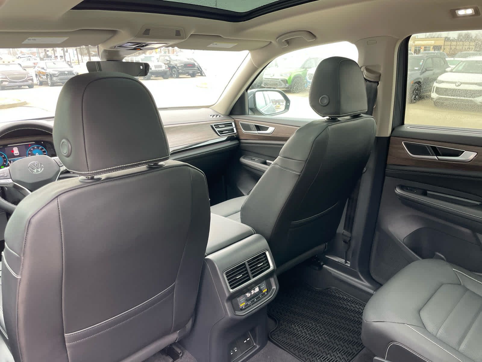 2026 Volkswagen Atlas SEL - Photo 46