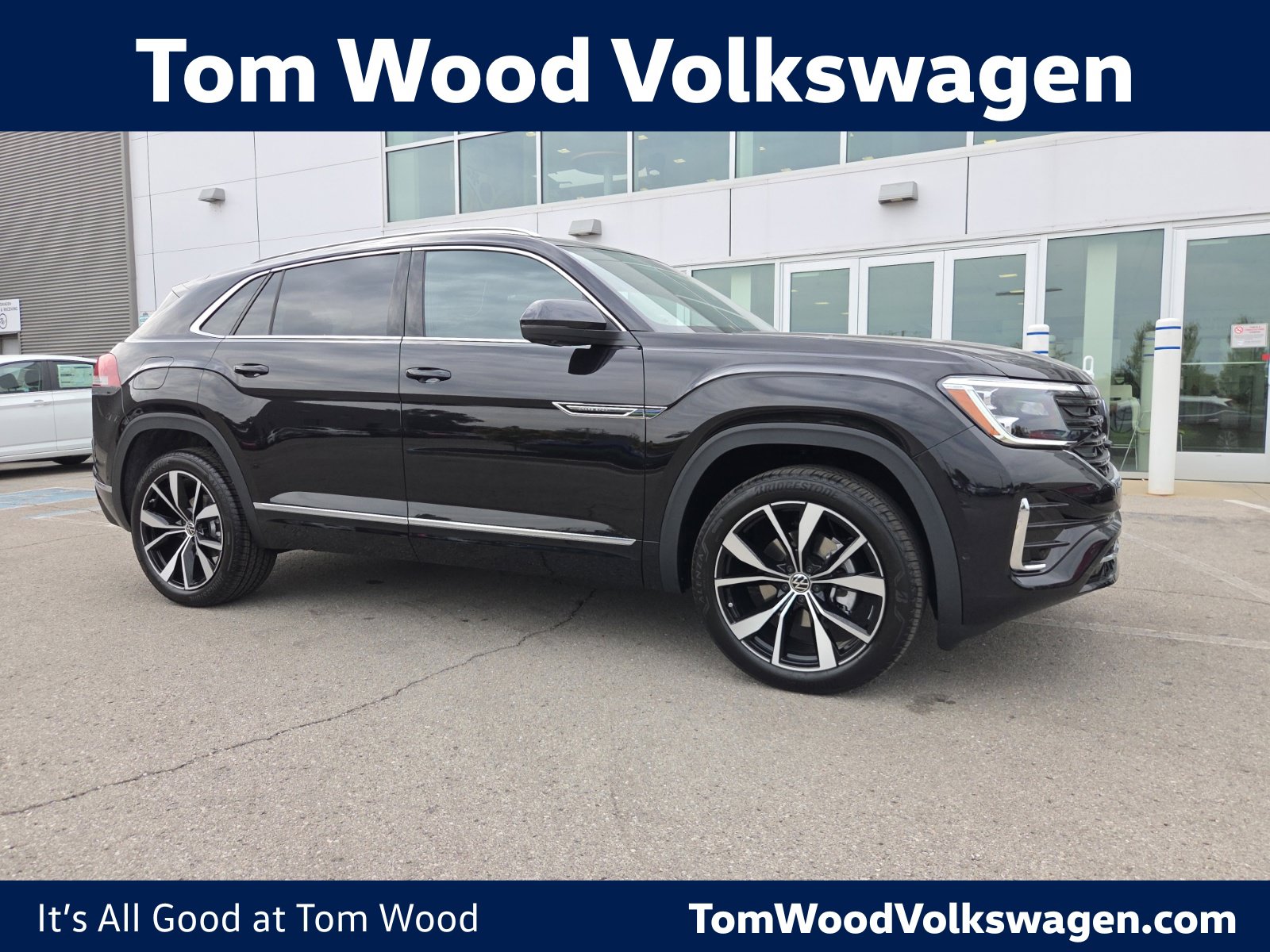2026 Volkswagen Atlas Cross Sport SEL Premium R-Line SUV
