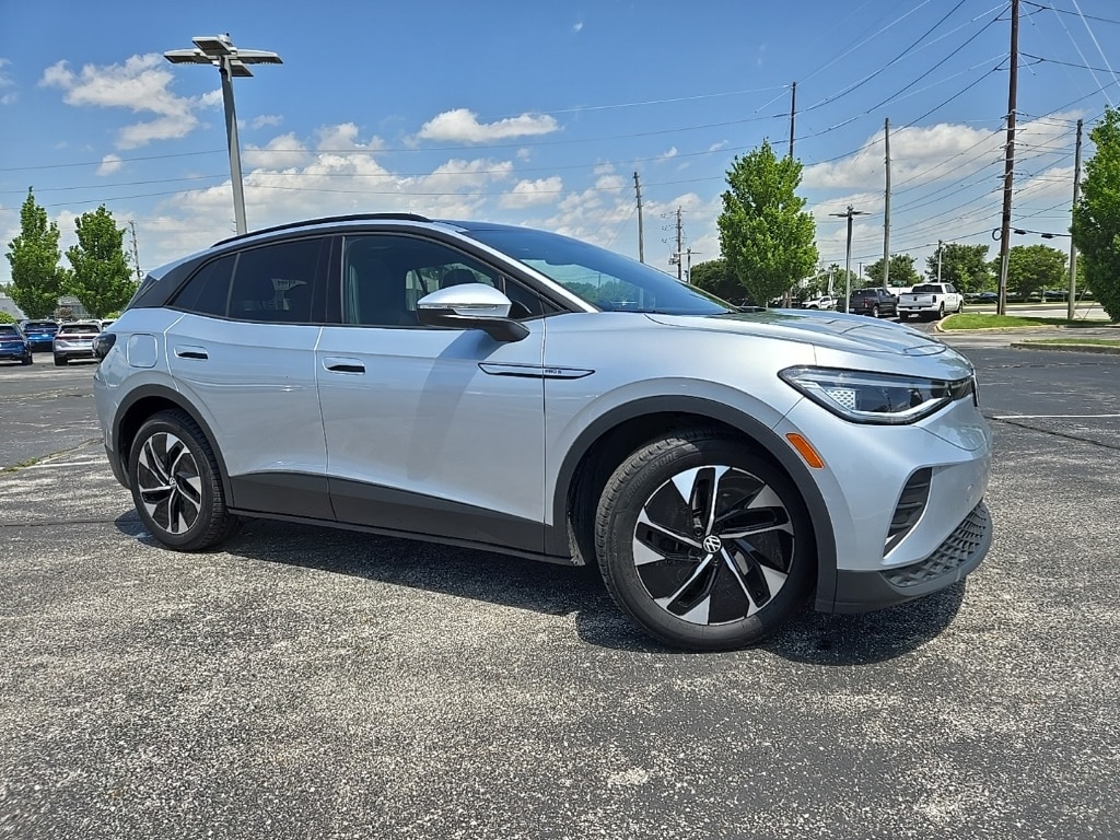 Used 2021 Volkswagen ID.4 PRO S with VIN WVGTMPE28MP056510 for sale in Indianapolis, IN