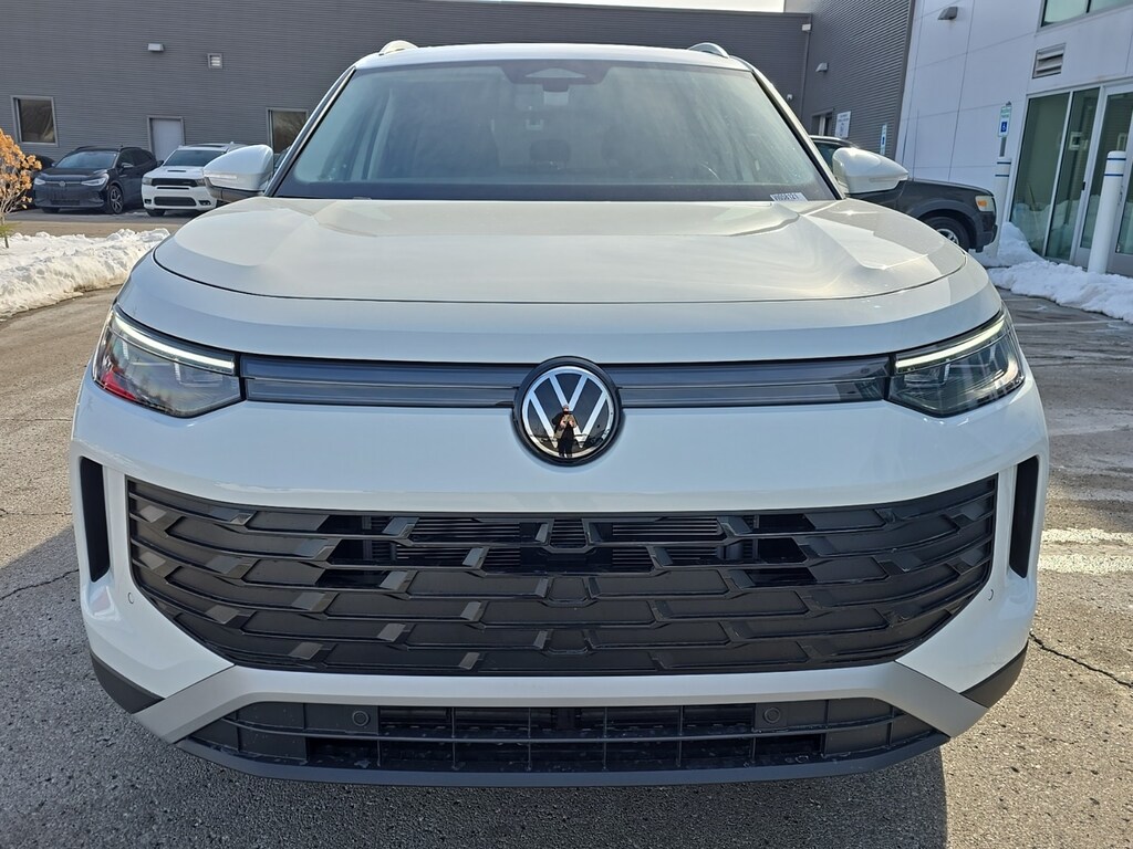 New 2026 Volkswagen Tiguan 2.0T SE SUV