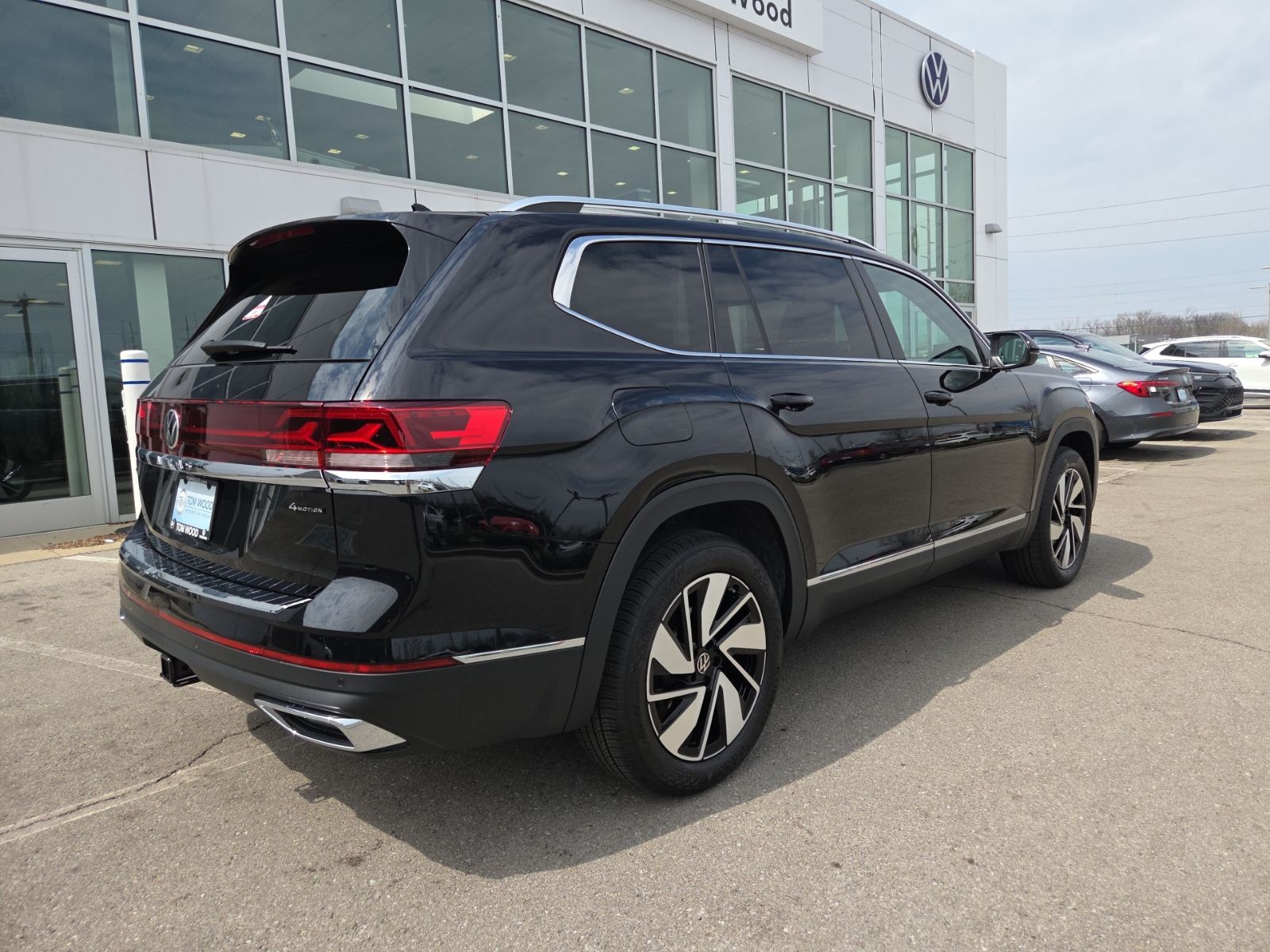 2026 Volkswagen Atlas SEL - Photo 4
