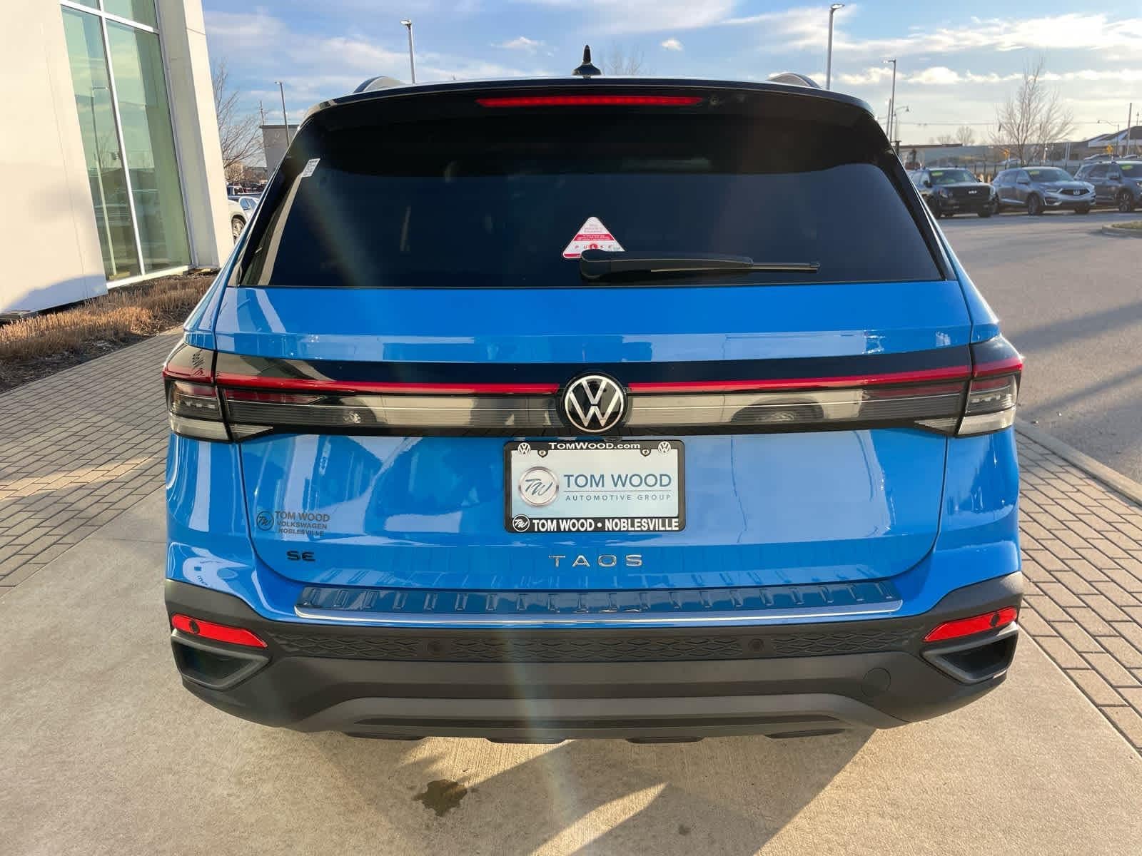 2026 Volkswagen Taos SE Black - Photo 48