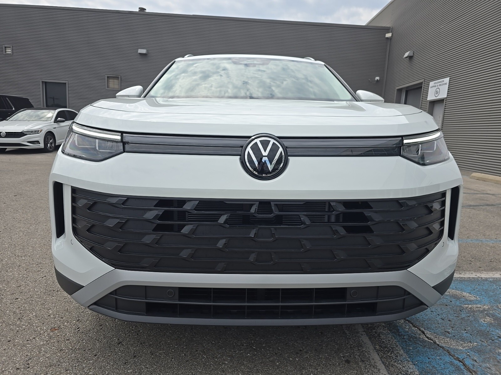 2025 Volkswagen Tiguan S photo 4