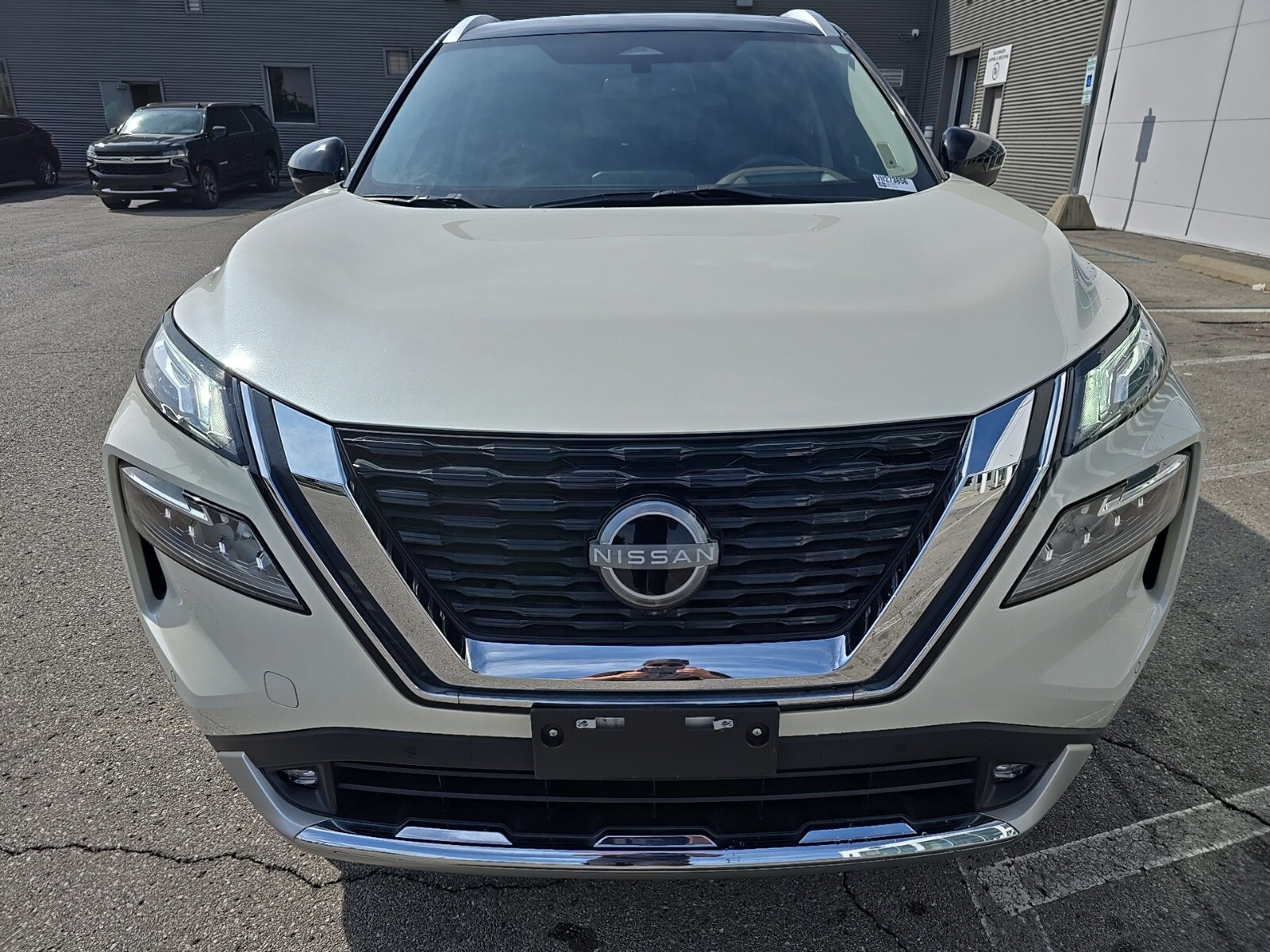 2022 Nissan Rogue Platinum photo 3