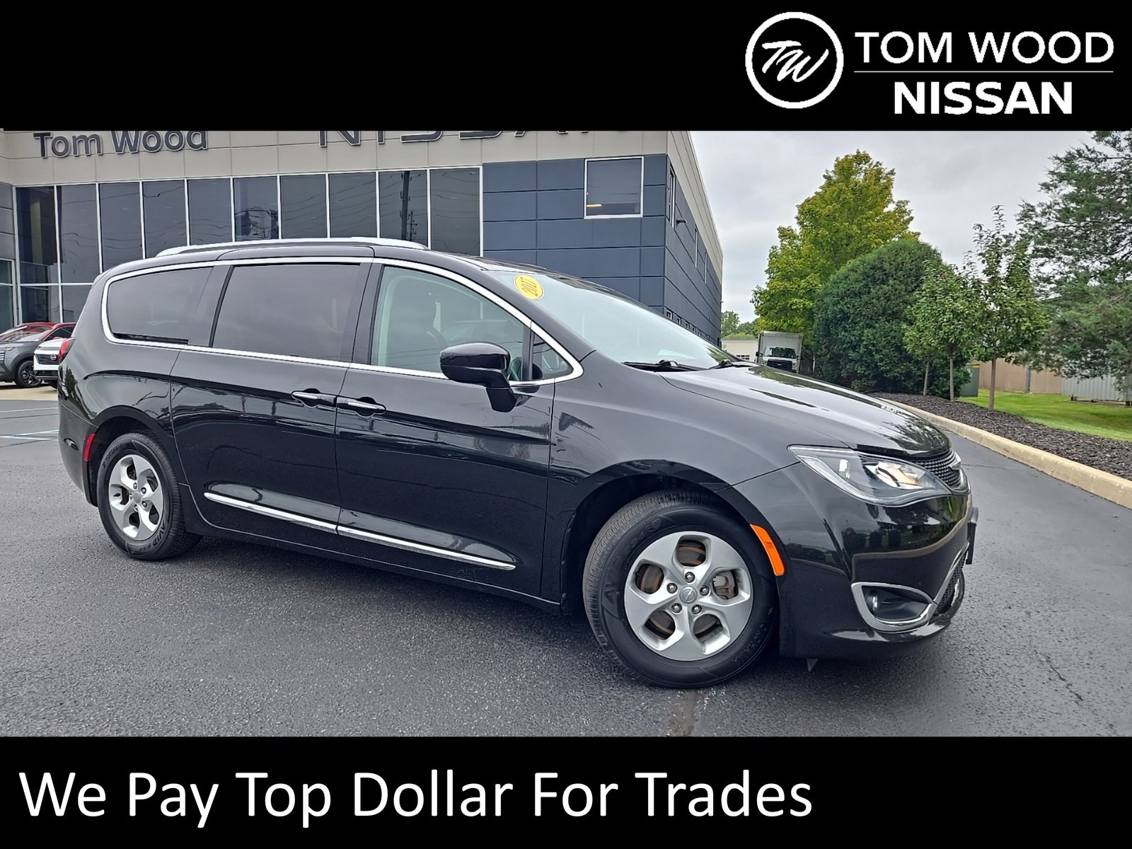 2017 Chrysler Pacifica Touring-L Plus