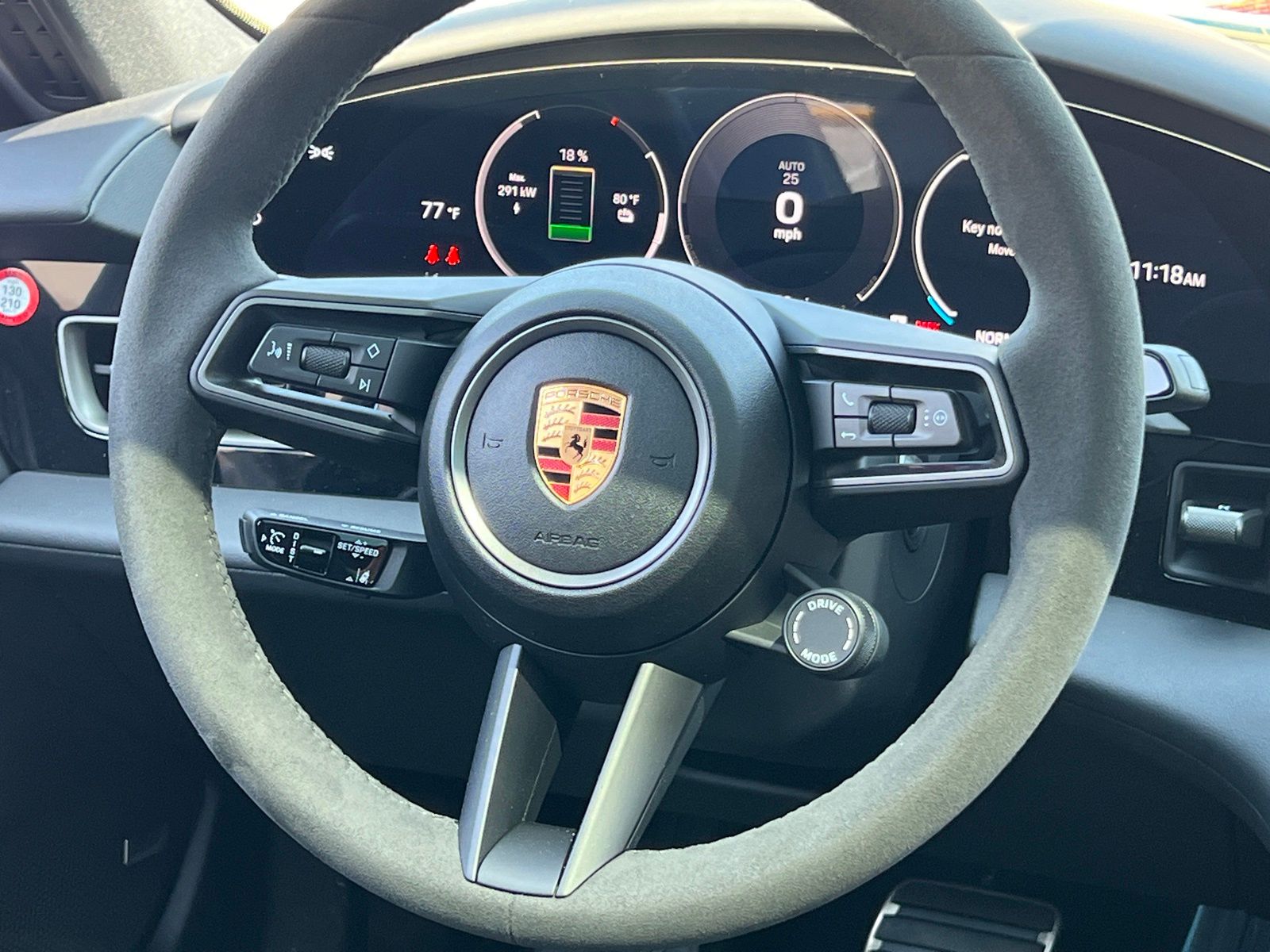 2025 Porsche Taycan Base - Photo 23