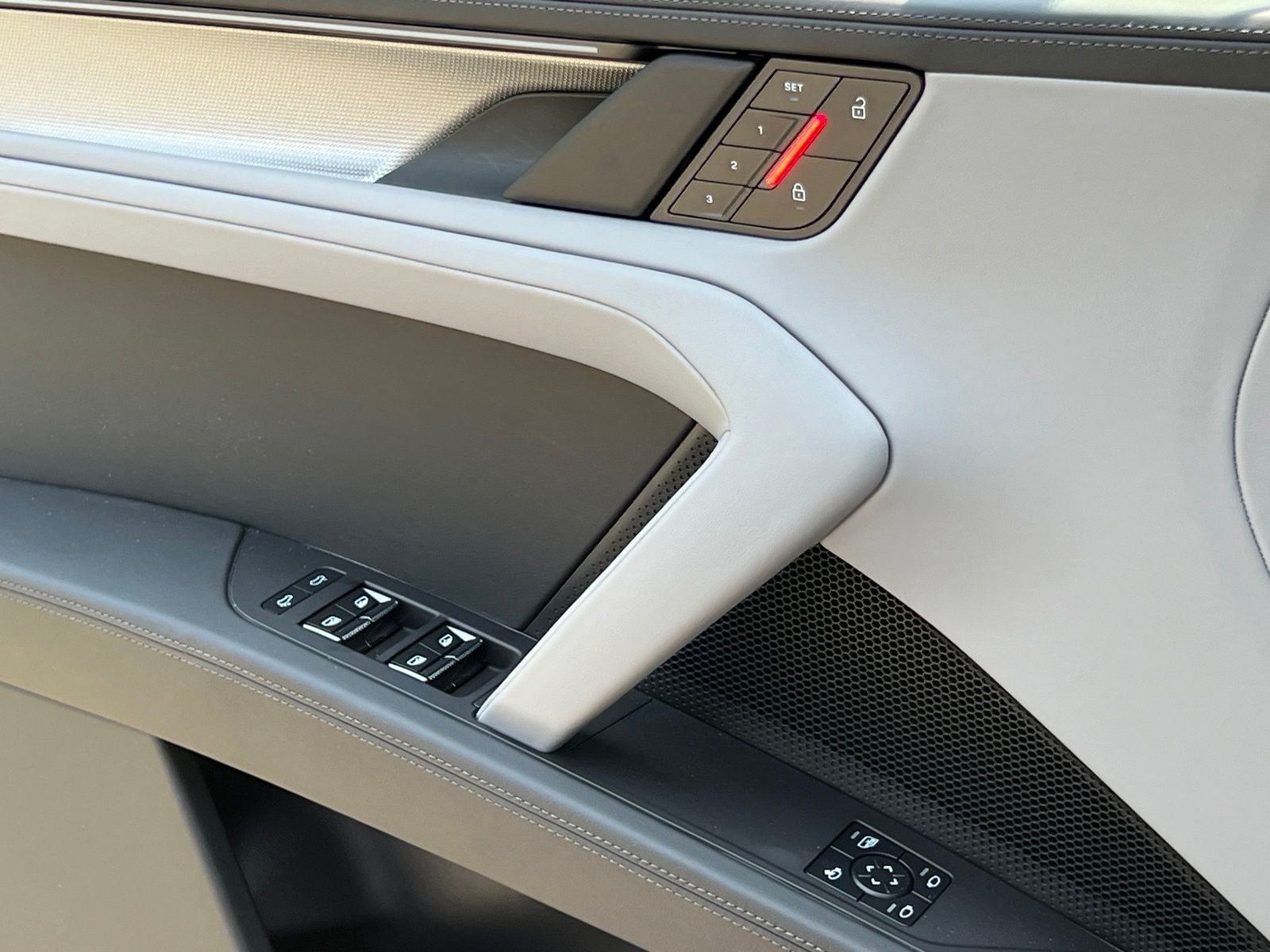 2026 Porsche Cayenne Base - Photo 31