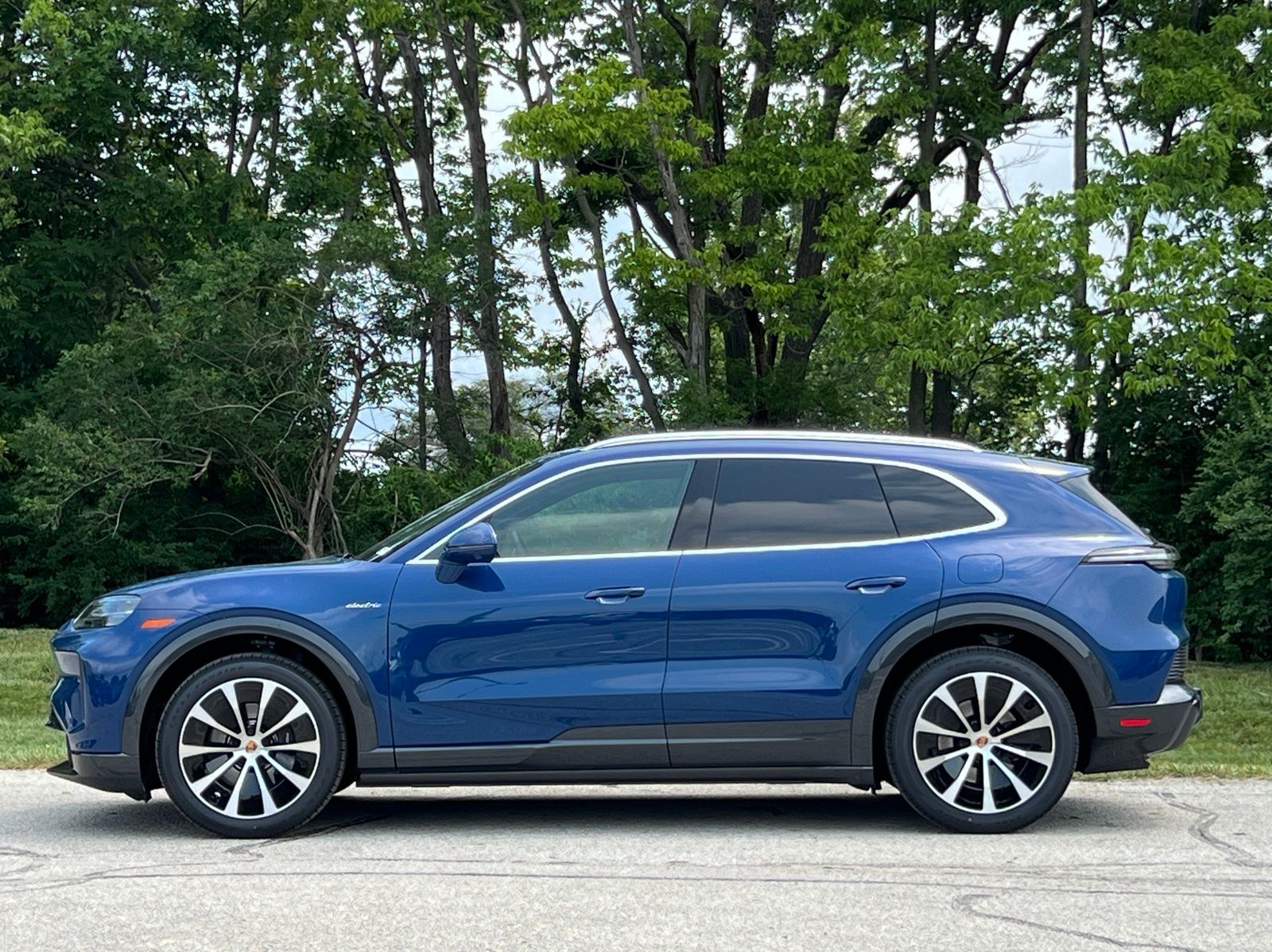 2026 Porsche Cayenne Base - Photo 2