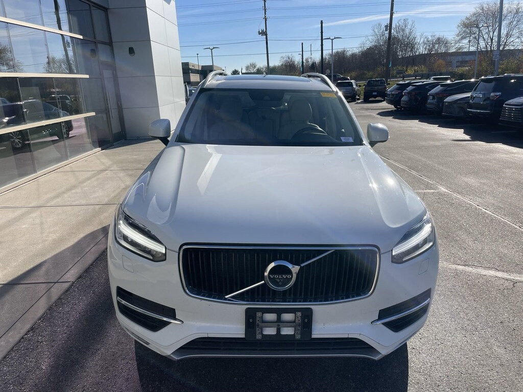 Used 2016 Volvo XC90 T6 Momentum SUV