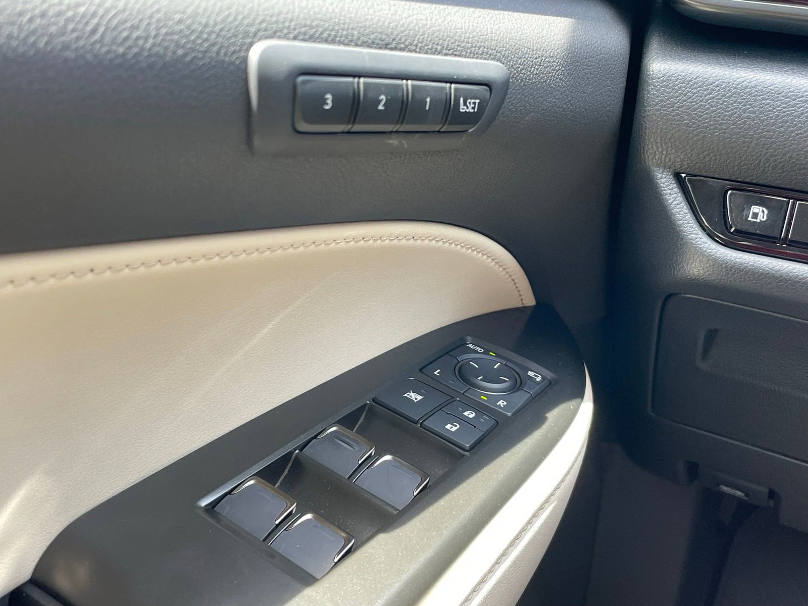 Certified 2025 LEXUS NX For Sale Indianapolis IN | CPO LII067358