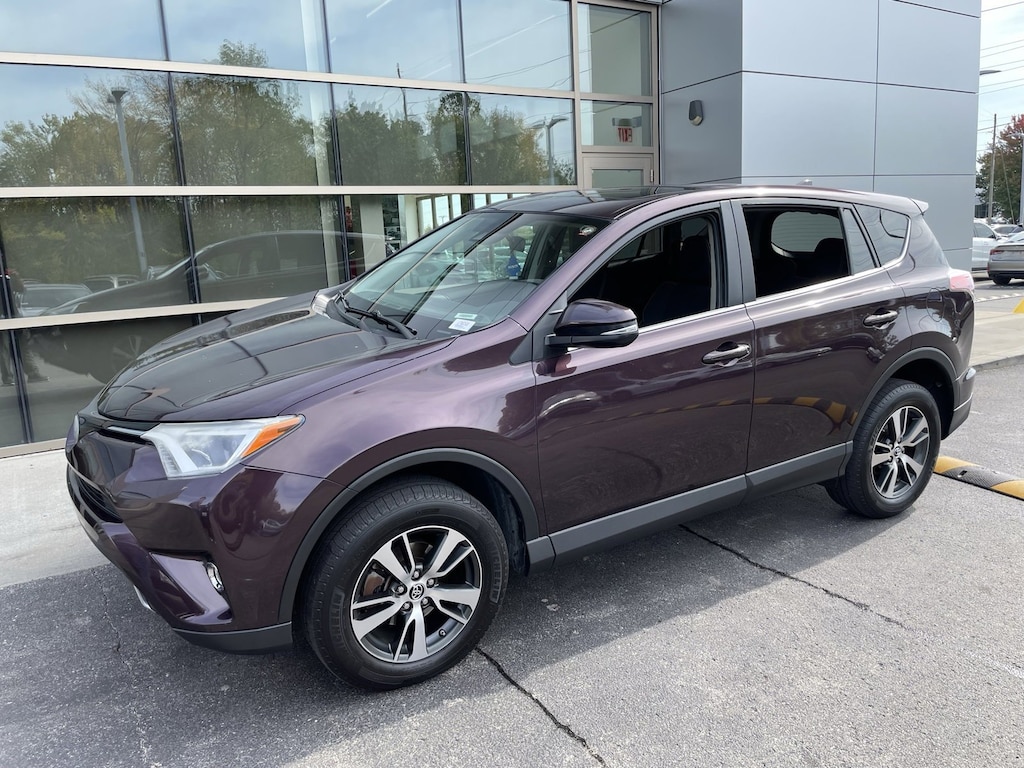 Used 2018 Toyota RAV4 XLE SUV