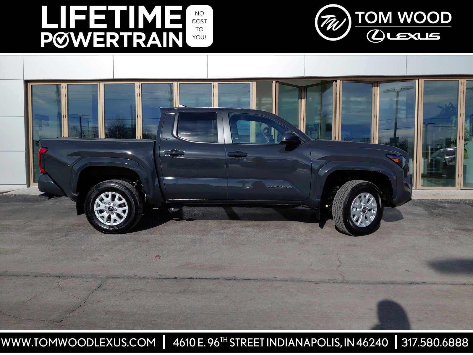 2024 Toyota Tacoma SR5's photo